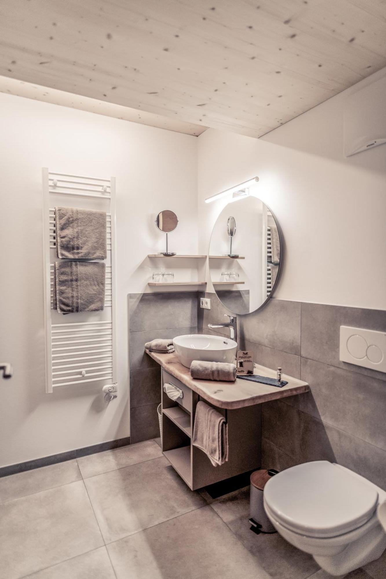 Boutique Hotel Lechzeit Elmen Luaran gambar